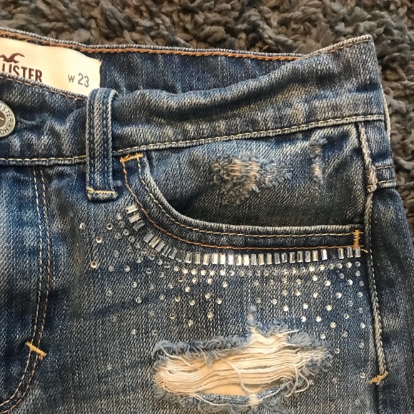 Super cute high waisted jean shorts - Picture 3 of 5